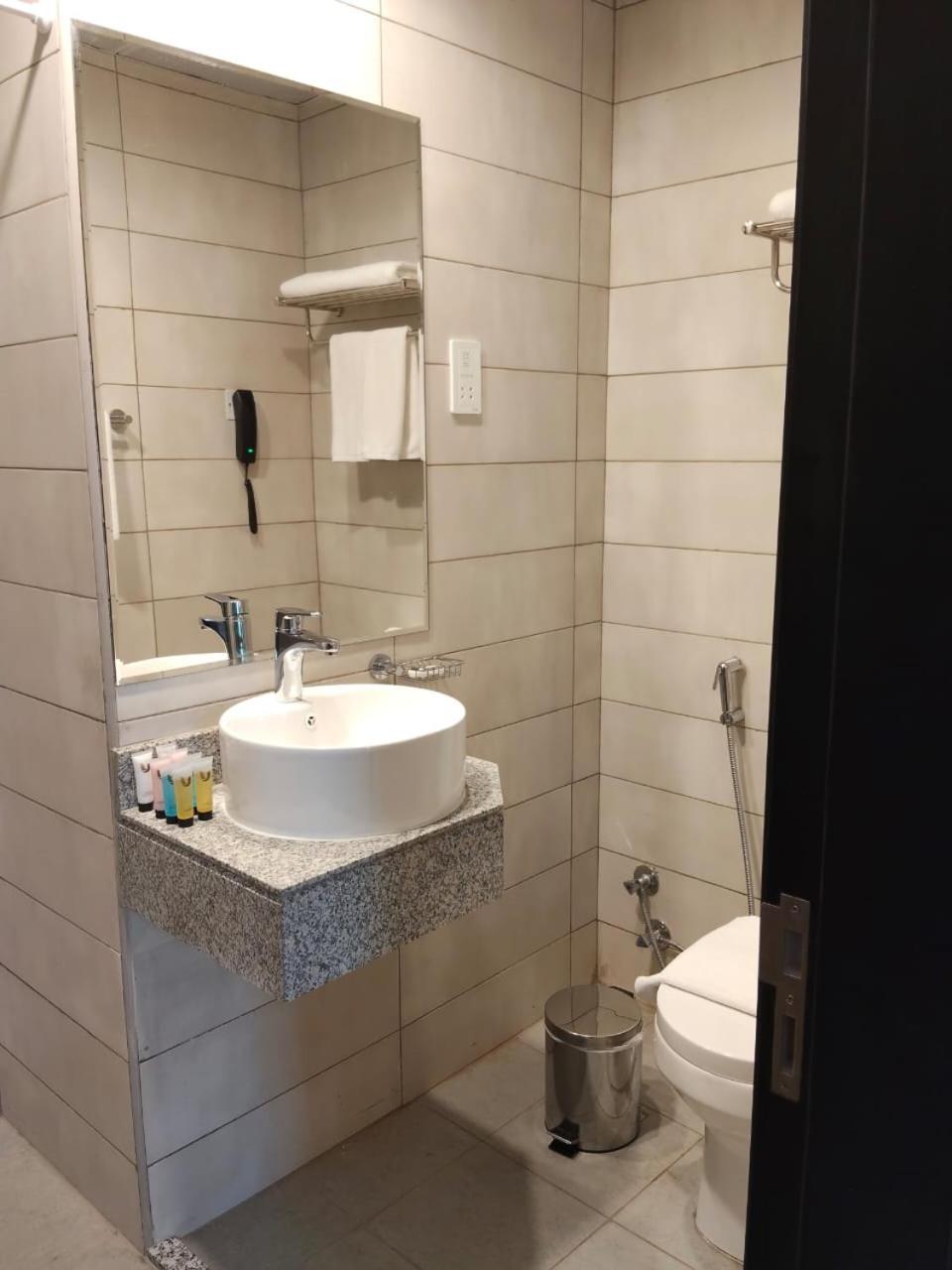 Vogo Grand Hotel Formerly Best Western Plus Hotel Dubai Academic City 객실 사진