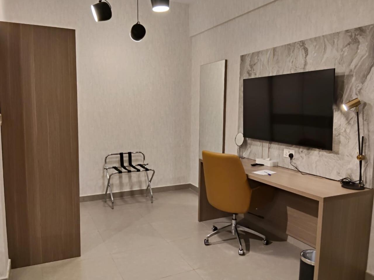 Vogo Grand Hotel Formerly Best Western Plus Hotel Dubai Academic City 객실 사진